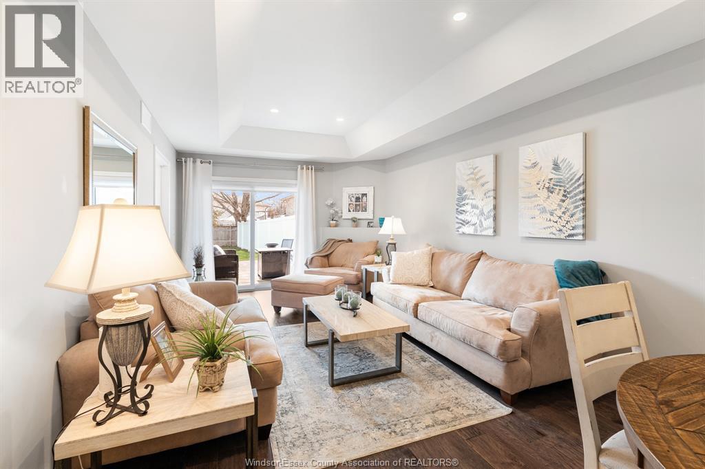 145 MEADOWVIEW AVENUE - 23