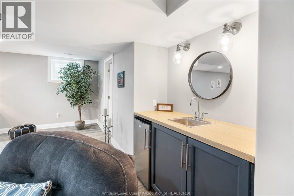 145 MEADOWVIEW AVENUE - 38