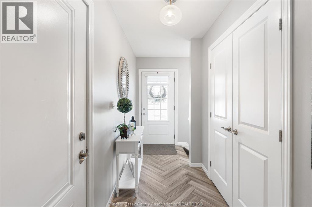 145 MEADOWVIEW AVENUE - 9