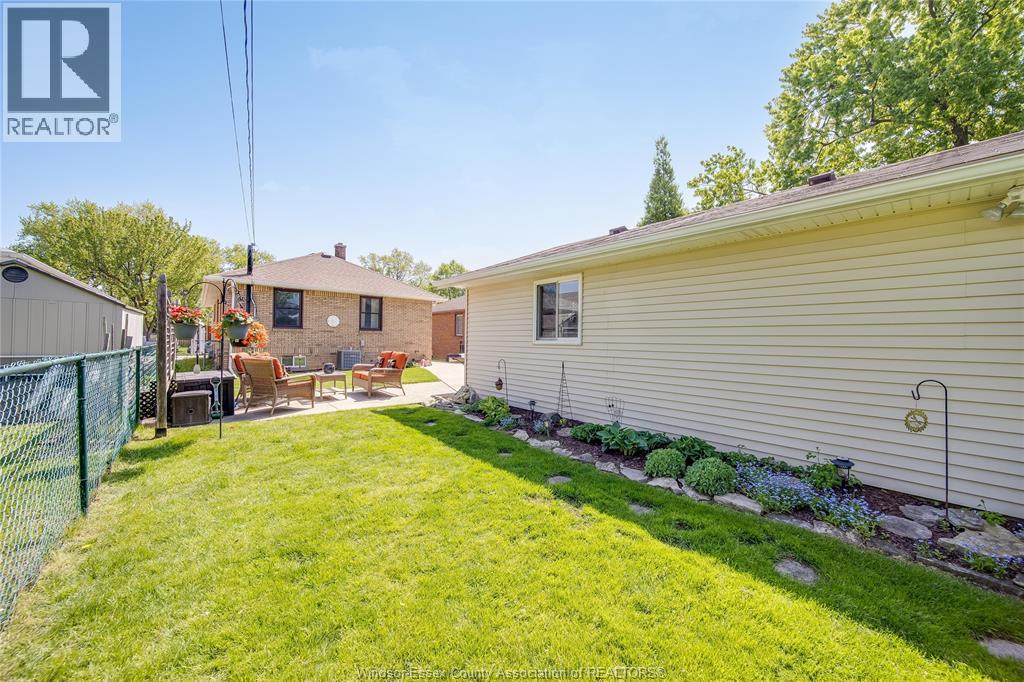 1347 BERNARD ROAD - 35