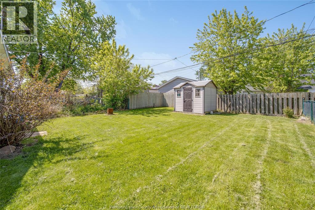 1347 BERNARD ROAD - 36