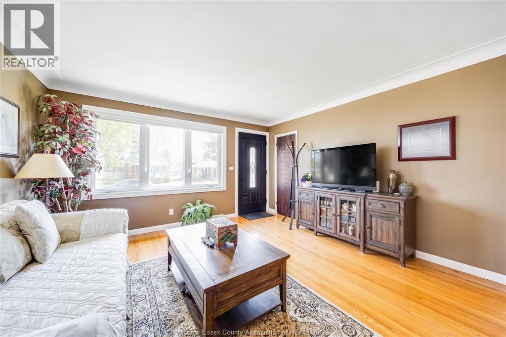 1347 BERNARD ROAD - 4