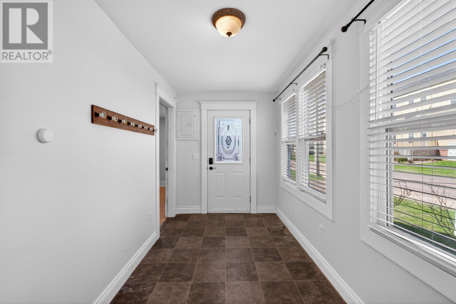 289 Granville Street - 15