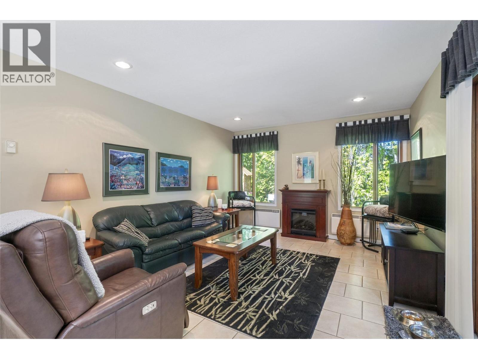 1 to 5 2924 Eagle Bay Road, Blind Bay