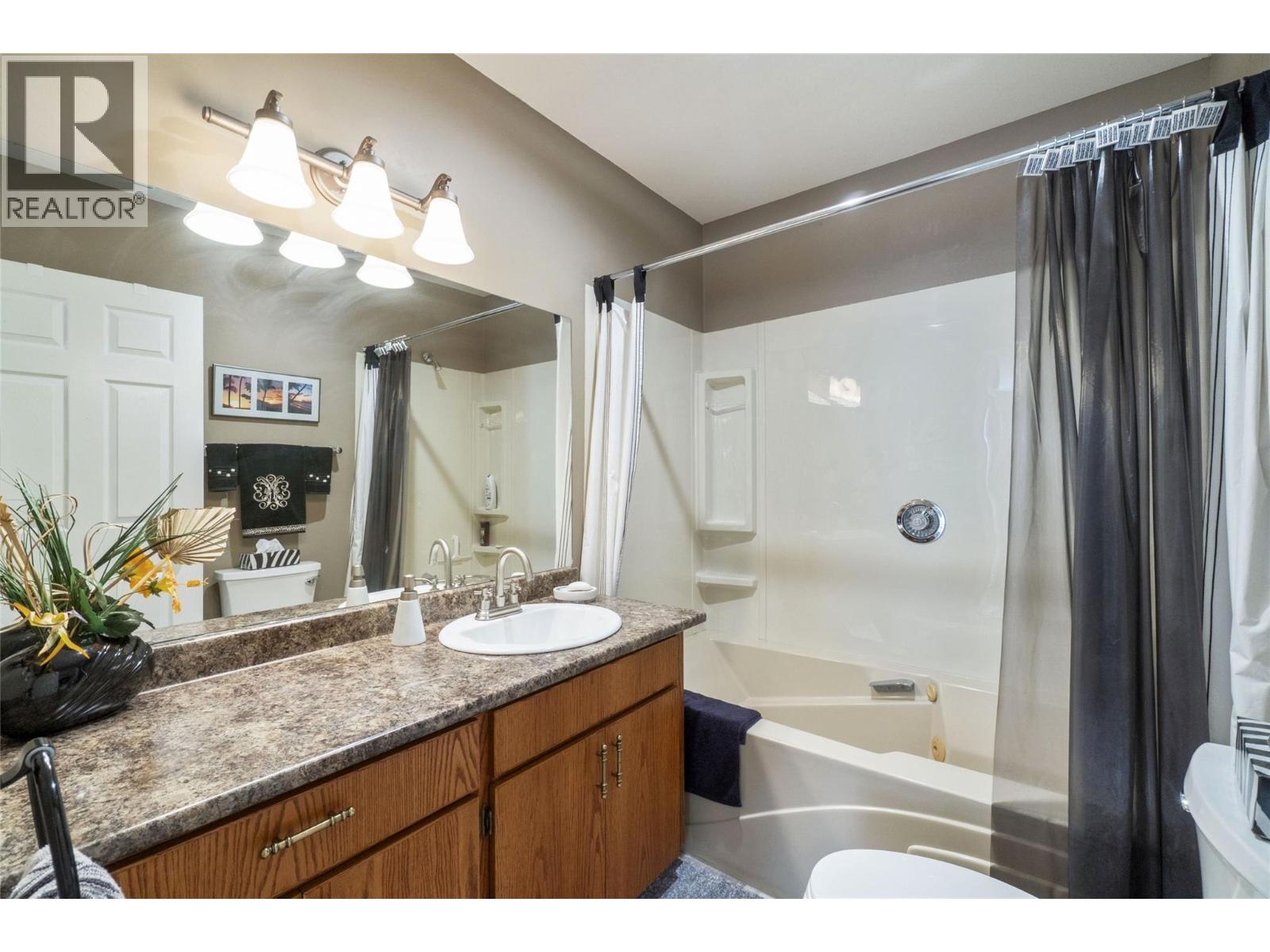 1 to 5 2924 Eagle Bay Road, Blind Bay