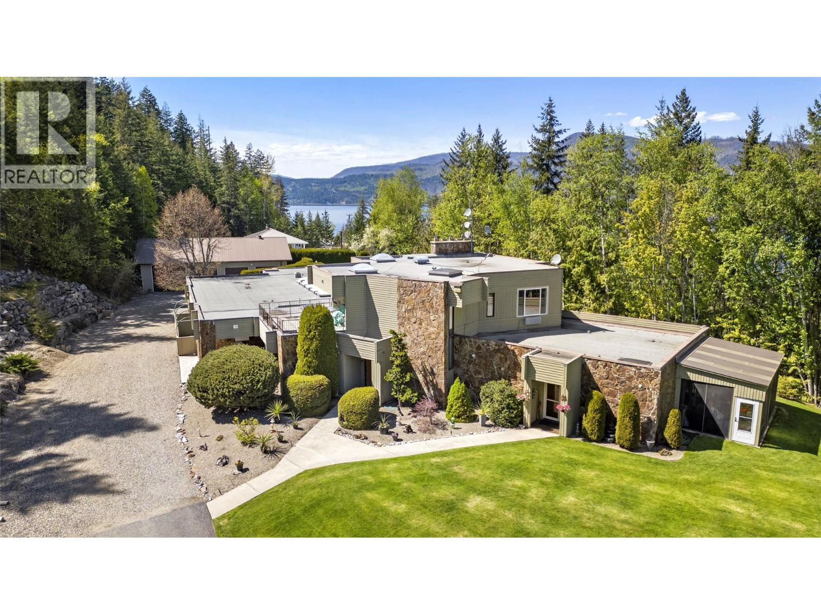 1 to 5 2924 Eagle Bay Road, Blind Bay