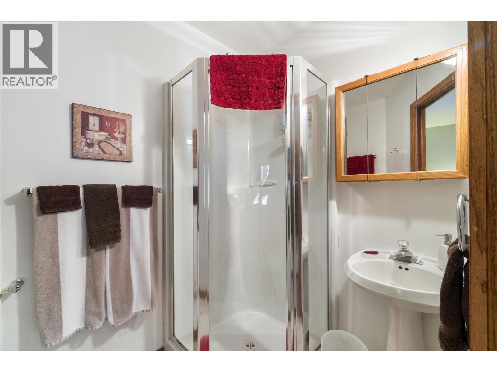 1 to 5 2924 Eagle Bay Road, Blind Bay