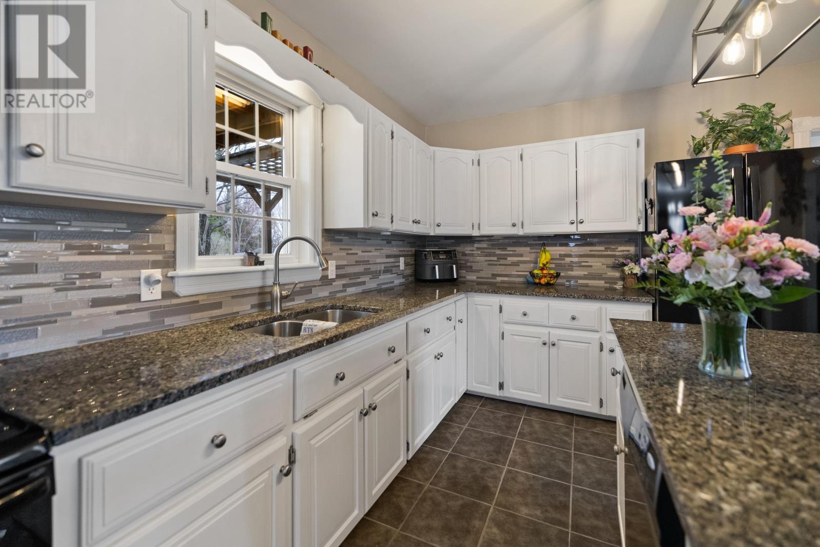 41 Governors Lane - 10