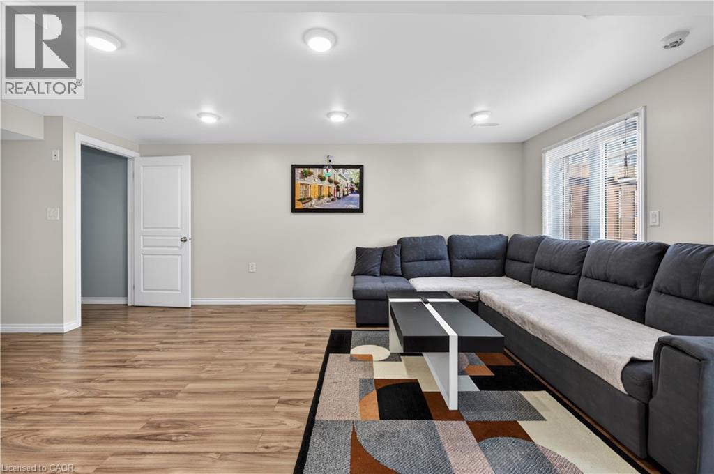 88 HIGHGATE Drive, Hamilton, Ontario, L8J0C2 — Photo 10