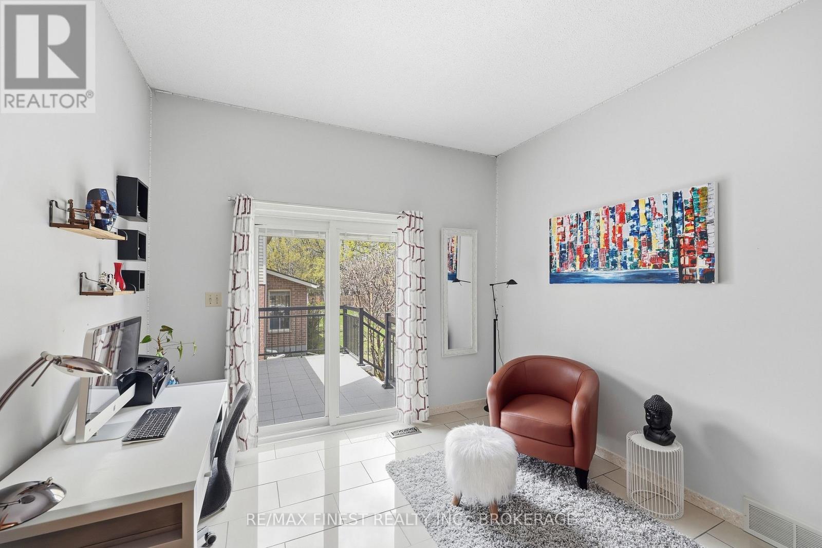 895 NOTTINGHILL AVENUE - 21