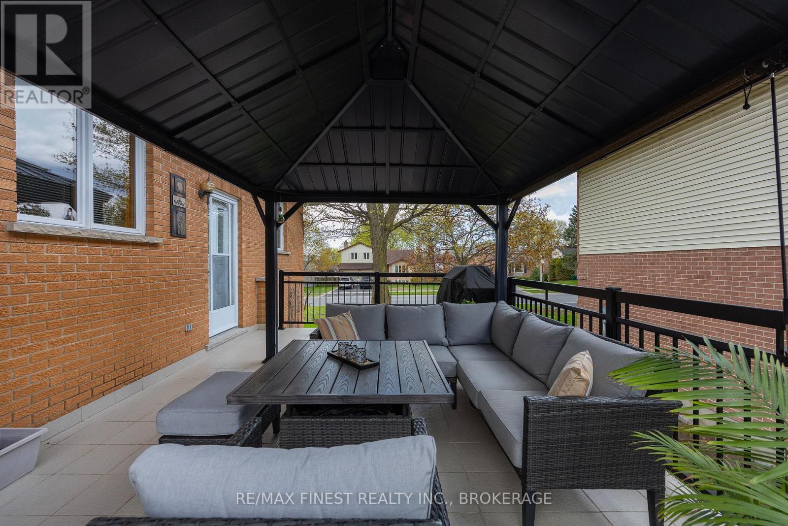 895 NOTTINGHILL AVENUE - 43