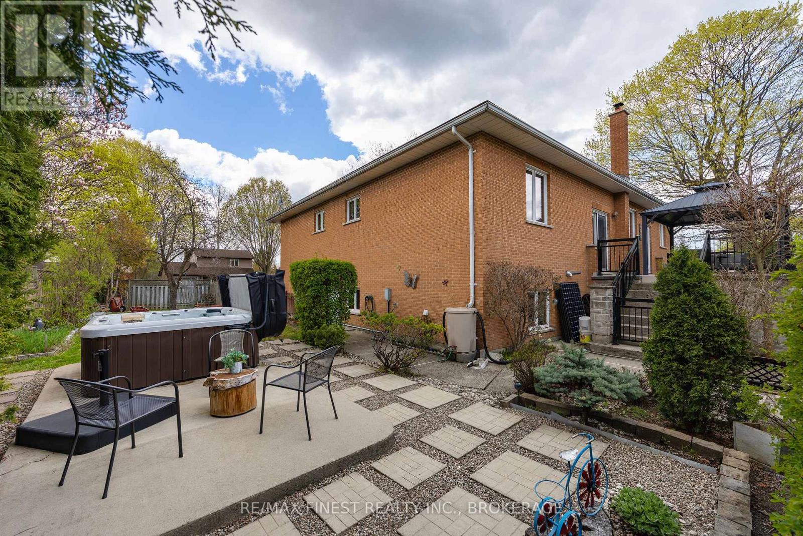 895 NOTTINGHILL AVENUE - 46