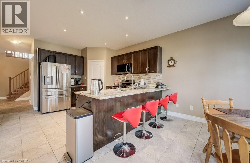331 WESTPARK Crescent Unit# UPPER, Waterloo, Ontario, N2T3A2 — Photo 24