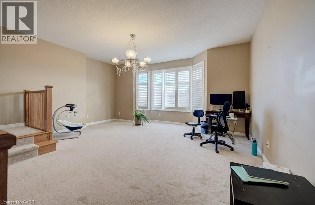 331 WESTPARK Crescent Unit# UPPER, Waterloo, Ontario, N2T3A2 — Photo 42