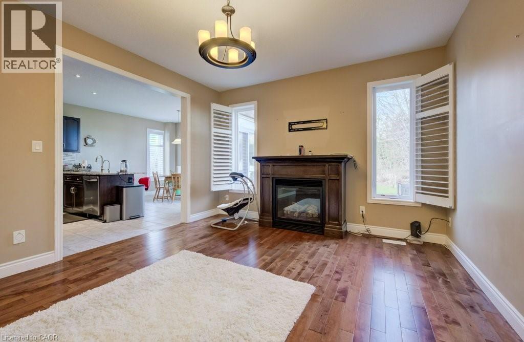 331 WESTPARK Crescent Unit# UPPER, Waterloo, Ontario, N2T3A2 — Photo 17