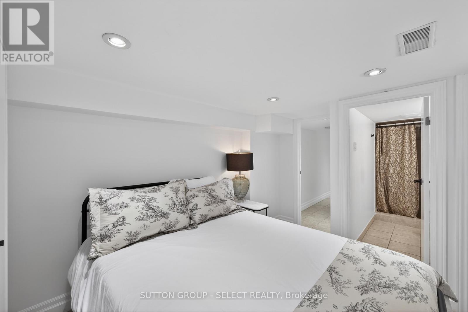 48 BARKER STREET - 19