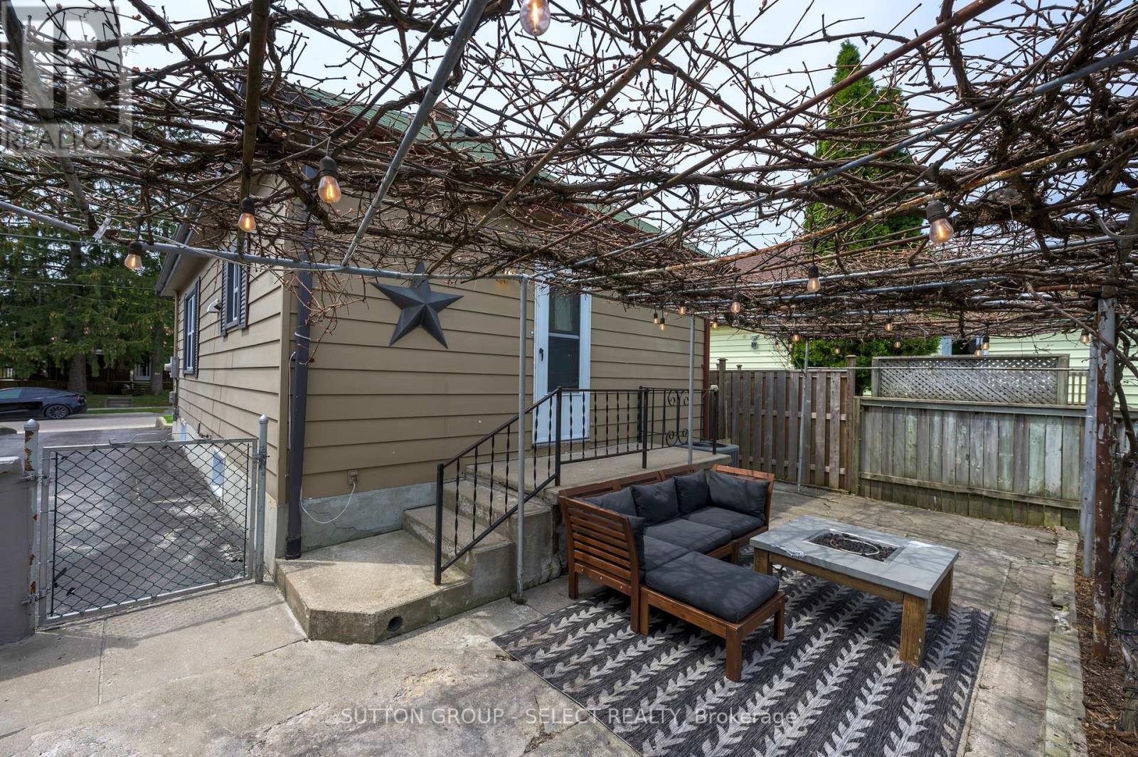 48 BARKER STREET - 23