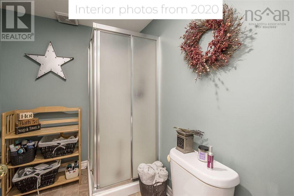 Property 26 of 27 of 828 Clarence Road