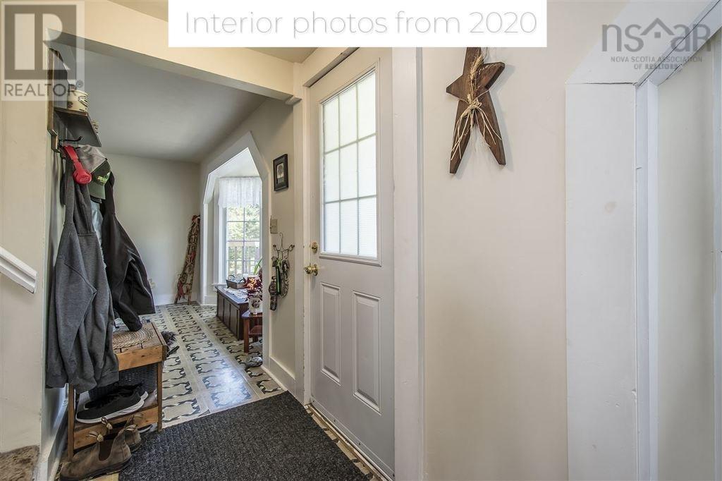 Property 24 of 27 of 828 Clarence Road