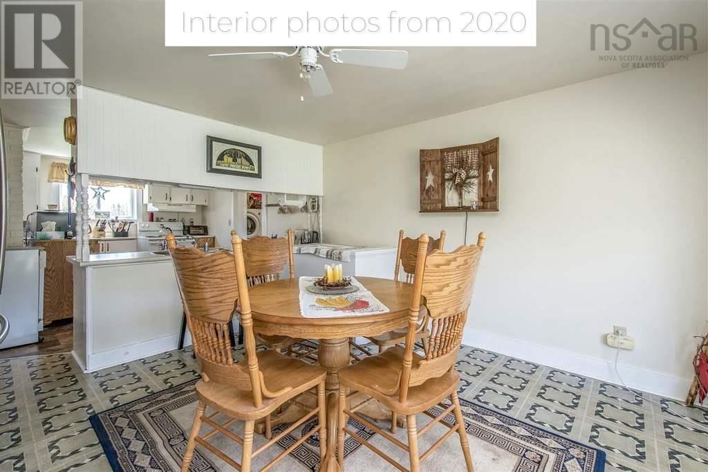 Property 27 of 27 of 828 Clarence Road