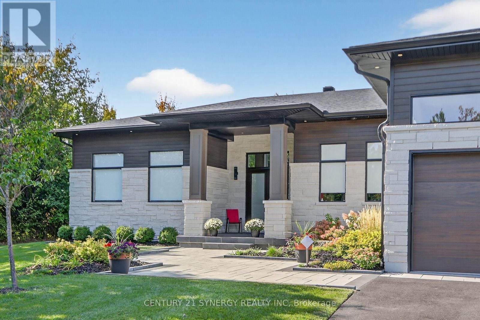 120 DERBEYSHIRE STREET - 3