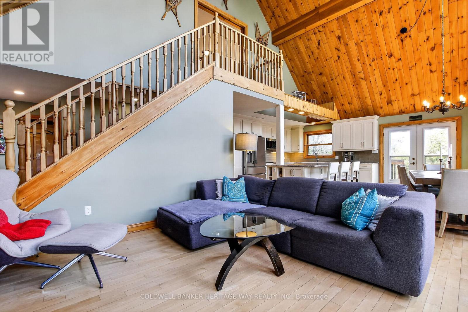 1220 THOMAS LANE - 13