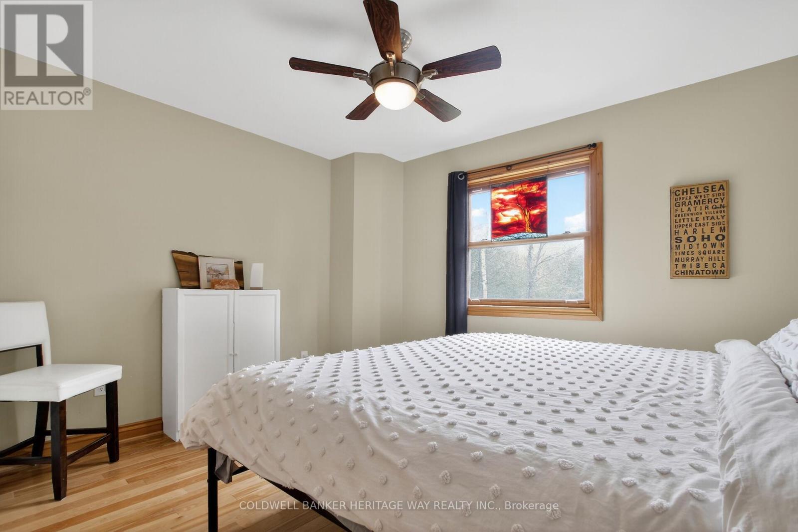 1220 THOMAS LANE - 16