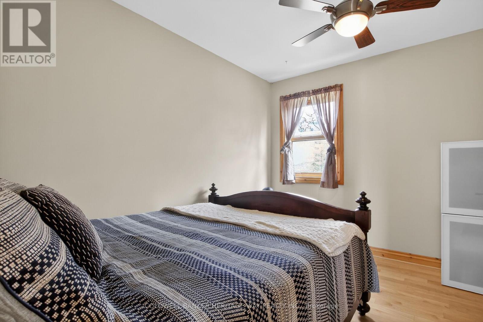 1220 THOMAS LANE - 17