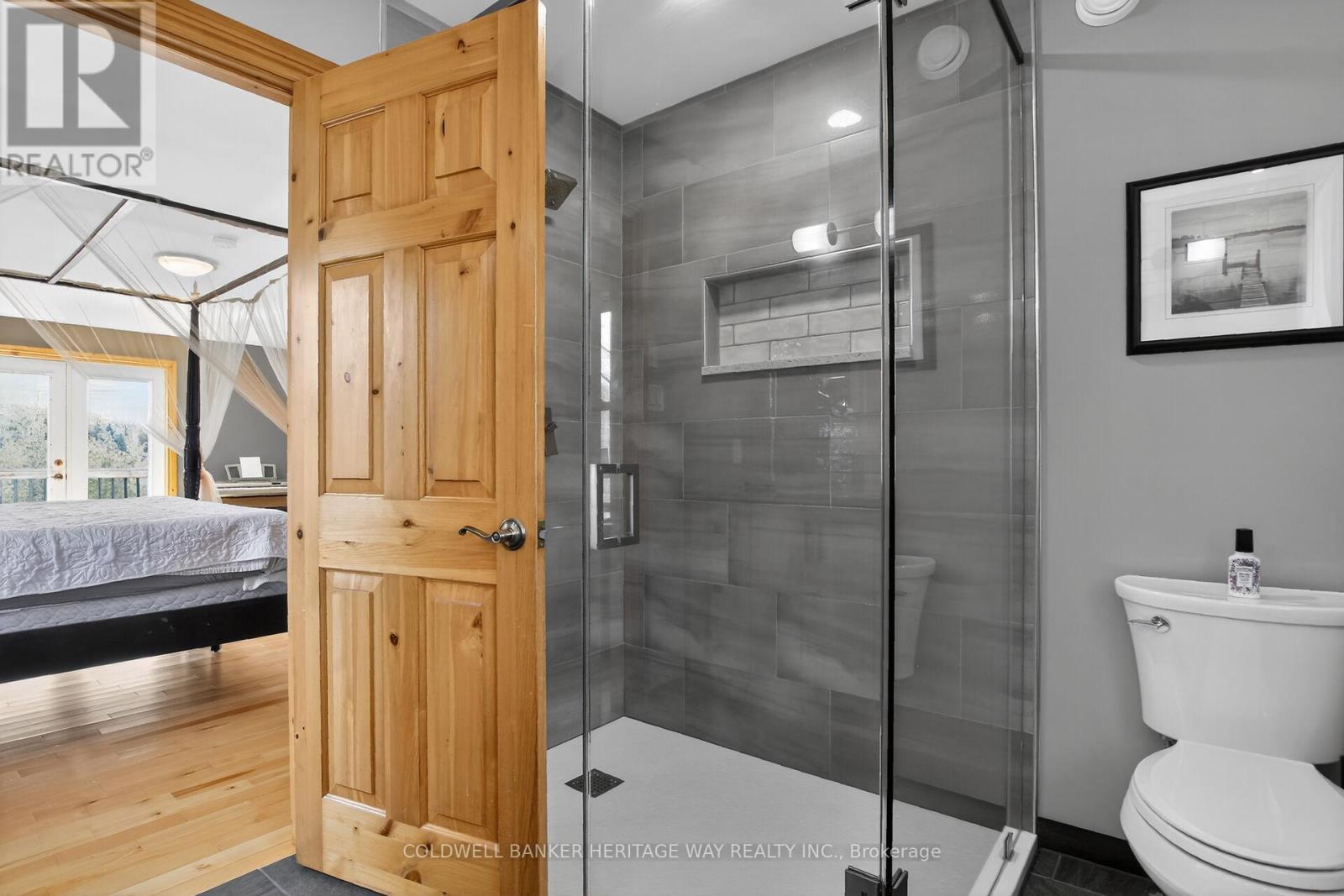 1220 THOMAS LANE - 21