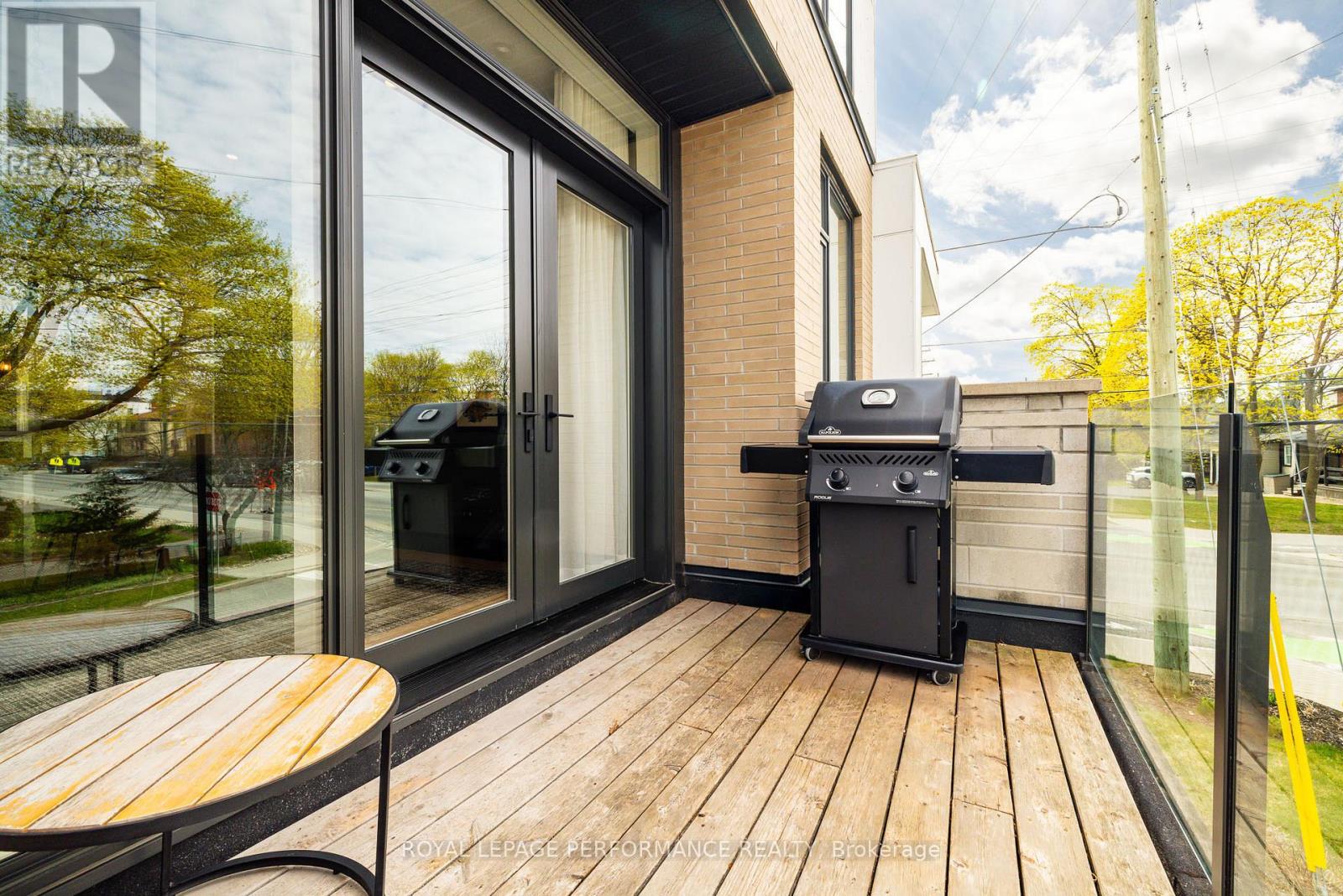 330 KENWOOD AVENUE - 26