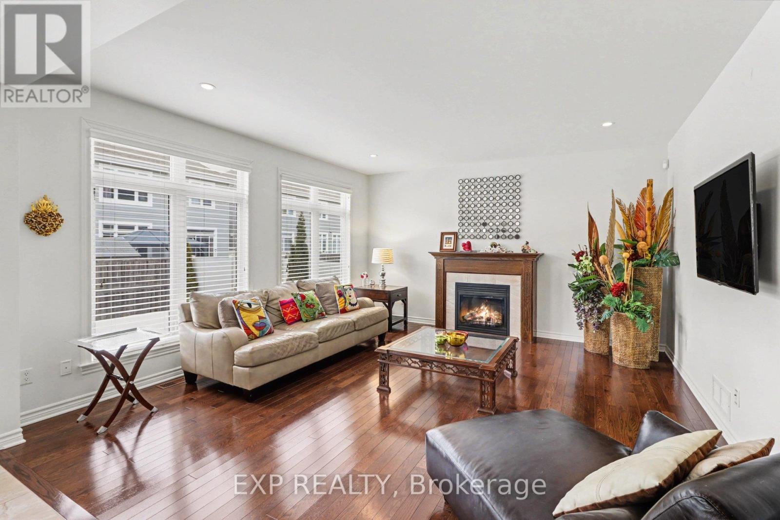 104 BRAMBLING WAY - 16