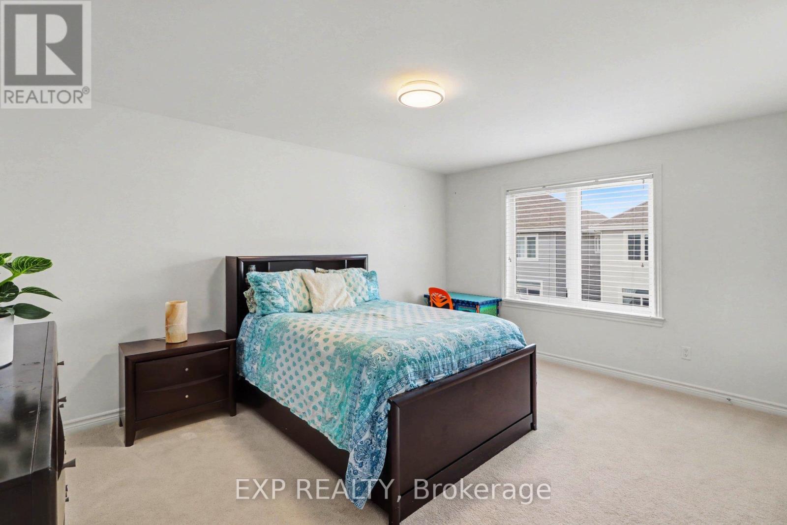 104 BRAMBLING WAY - 30