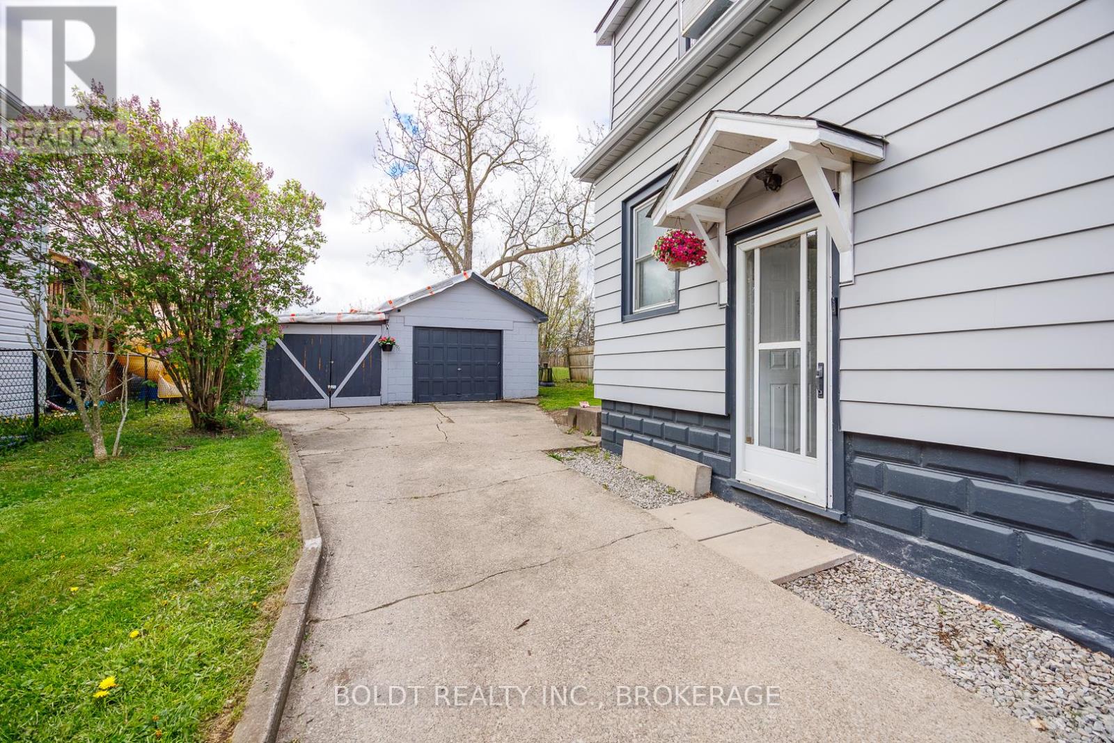 142 CLARA STREET - Image 3