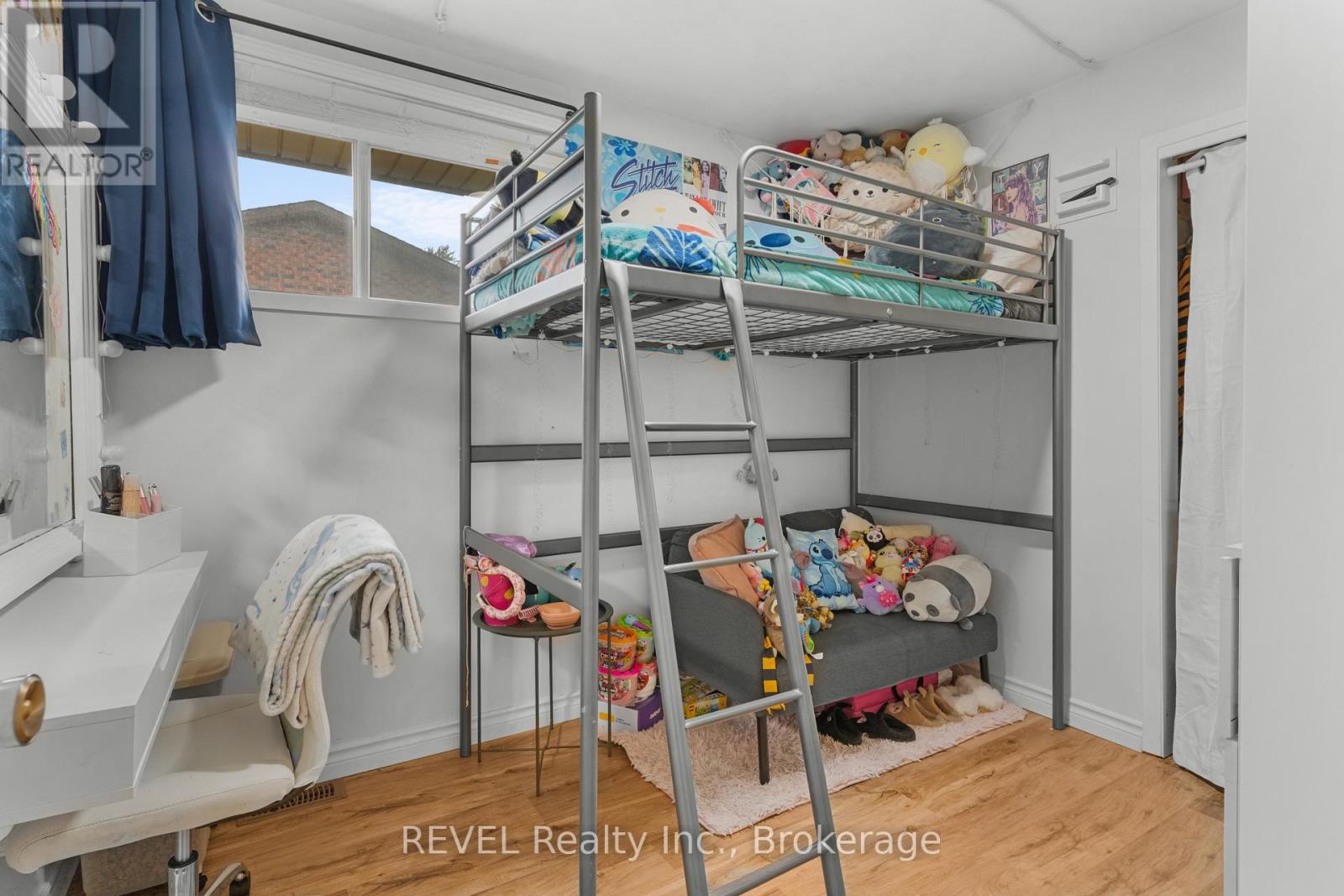 733 CLARE AVENUE - 13