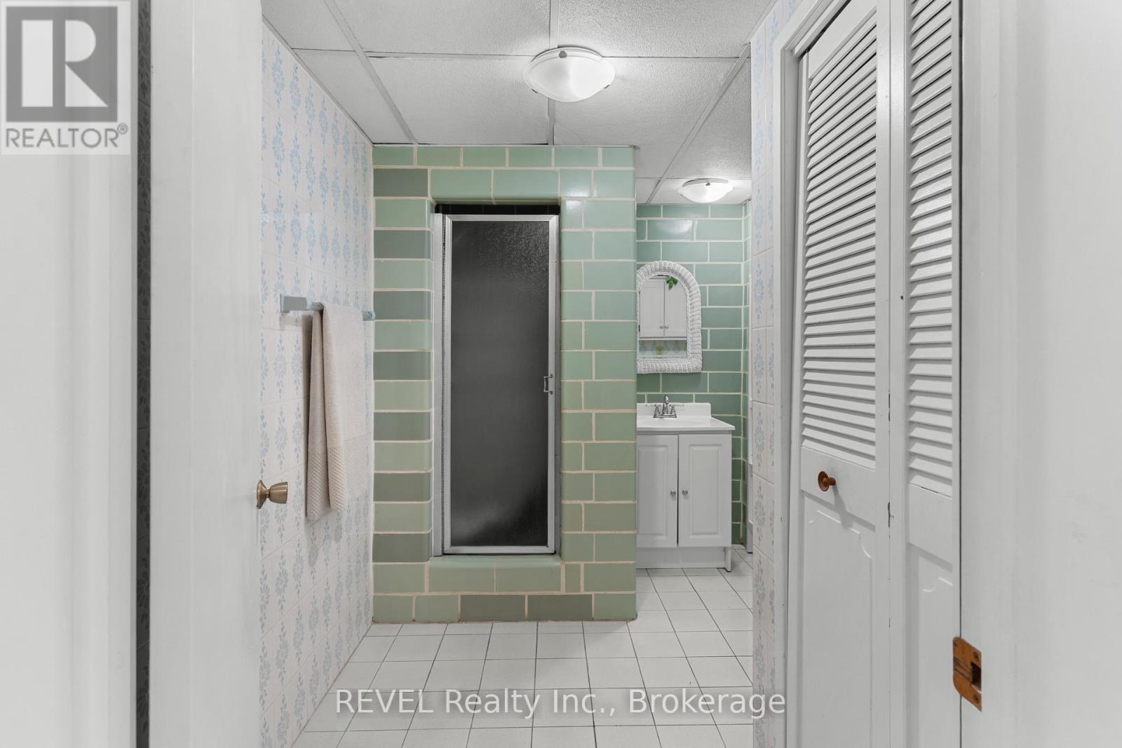 733 CLARE AVENUE - 20