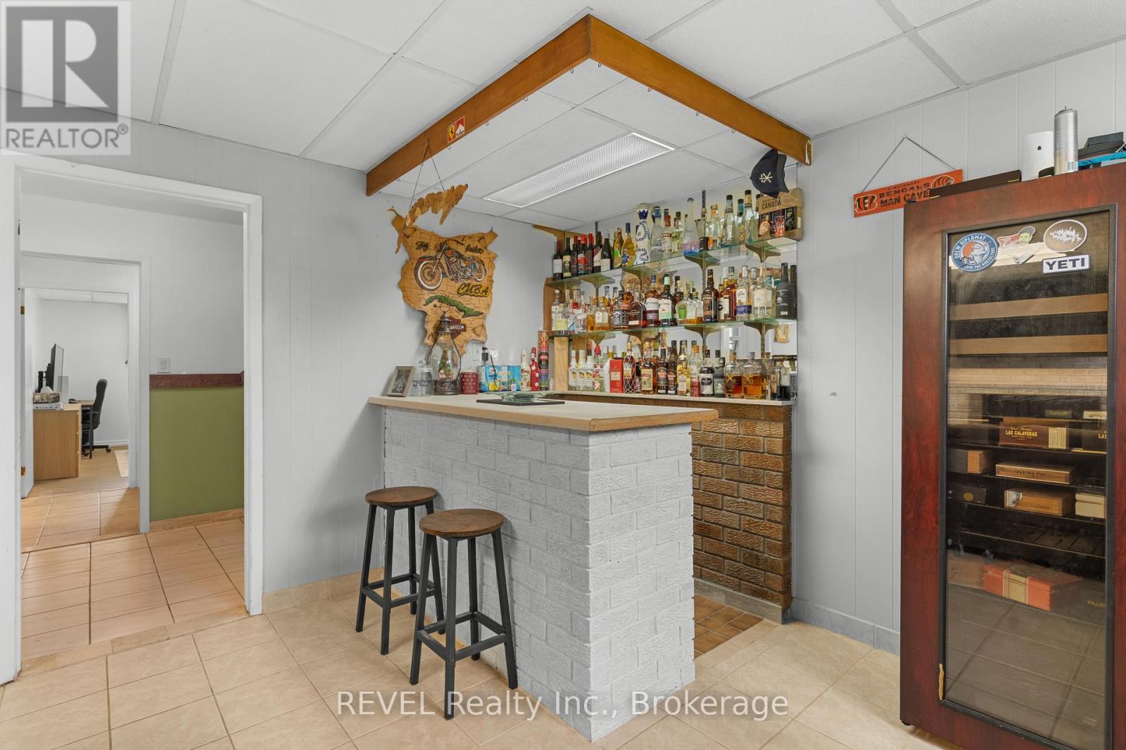 733 CLARE AVENUE - 23