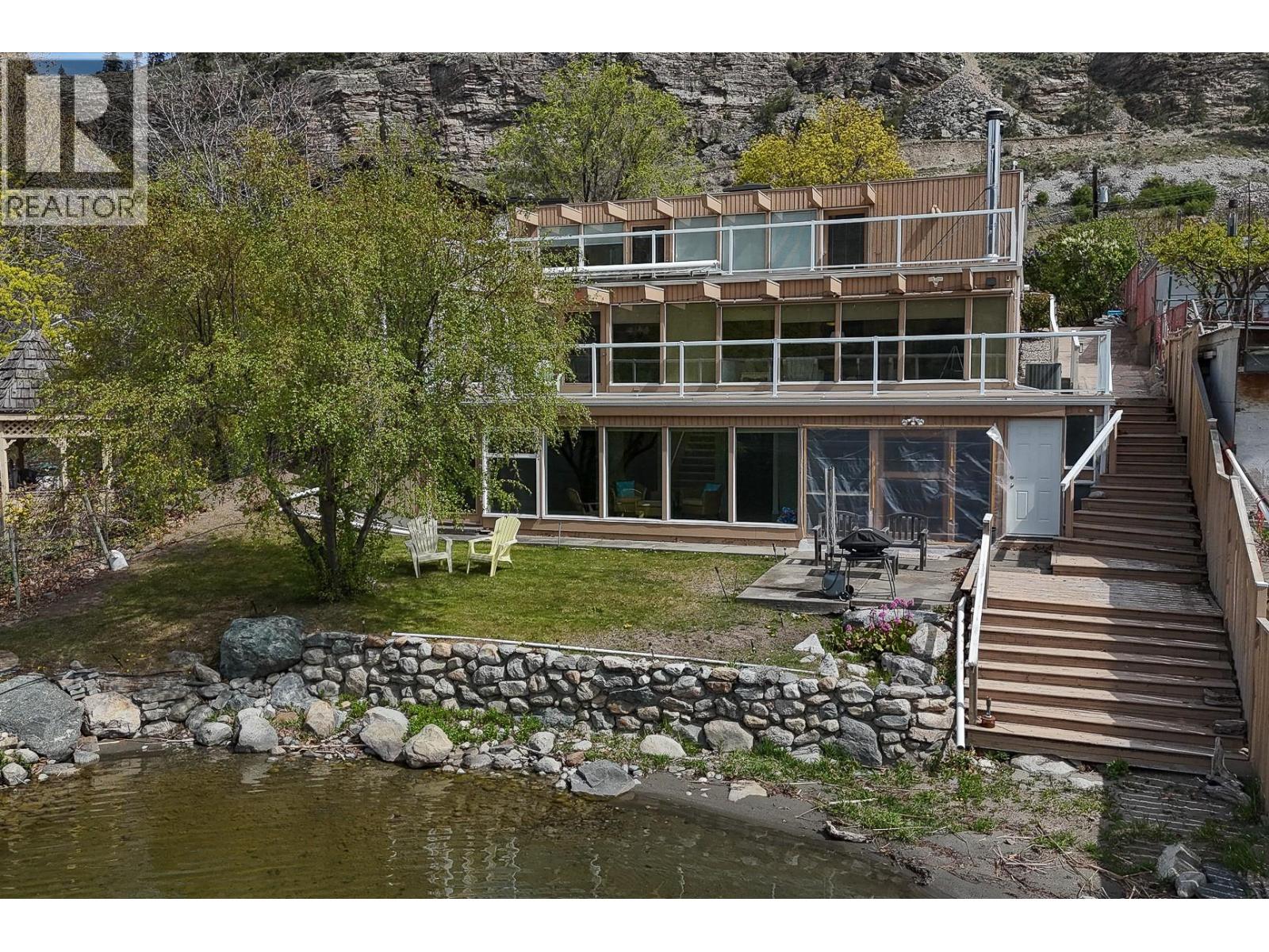 3120 Vaseux Lake Crescent, Okanagan Falls
