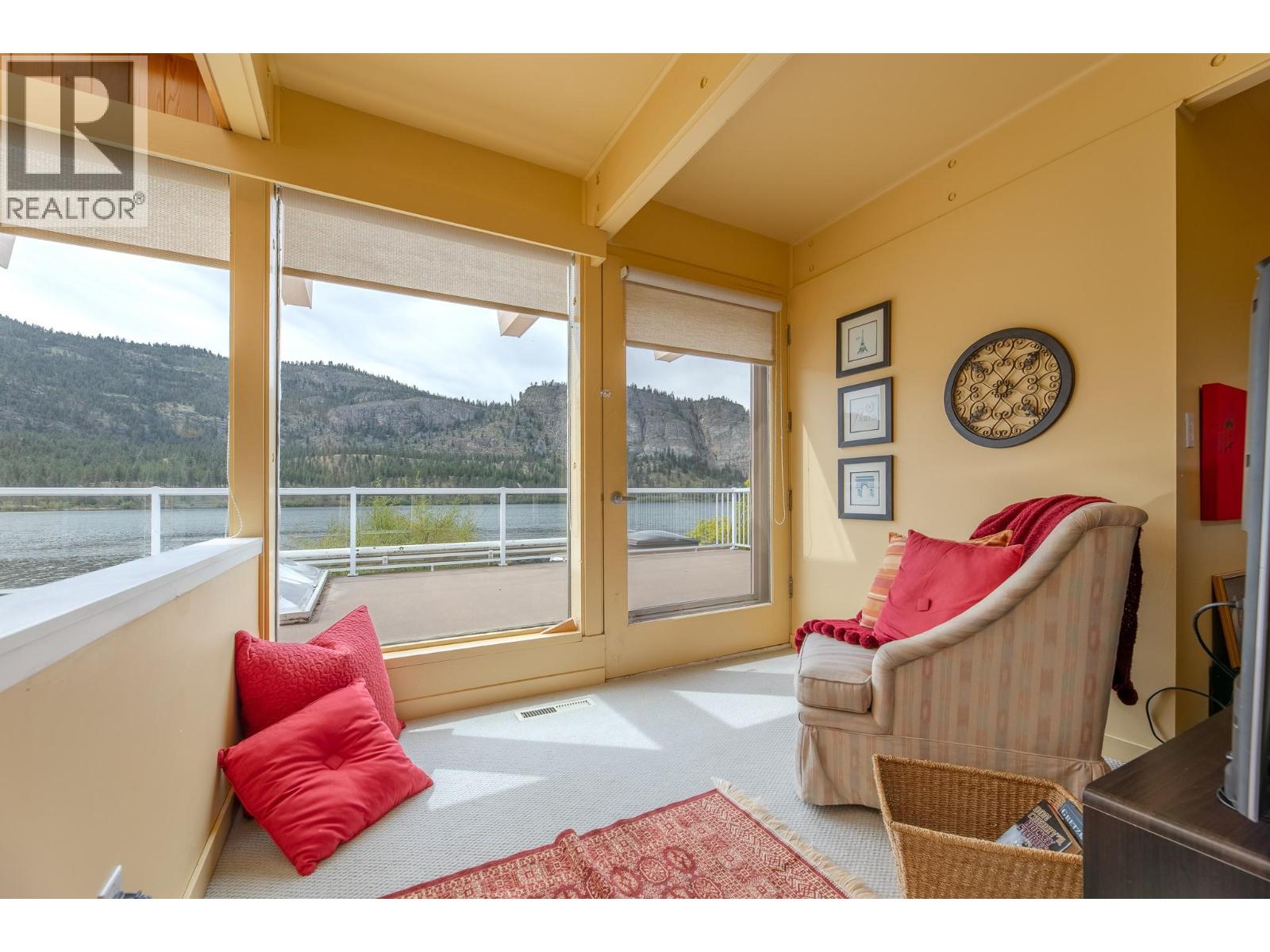 3120 Vaseux Lake Crescent, Okanagan Falls