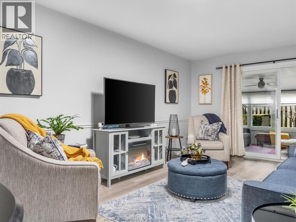 7 CHERRY LANE Unit# 16, Leamington, Ontario, N8H5A5 — Photo 2
