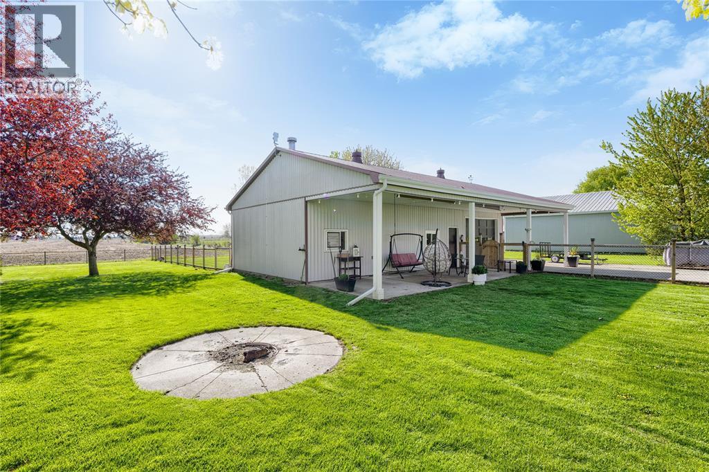 5328 MANDAUMIN ROAD, Plympton-Wyoming, Ontario, N7T7H3 — Photo 2