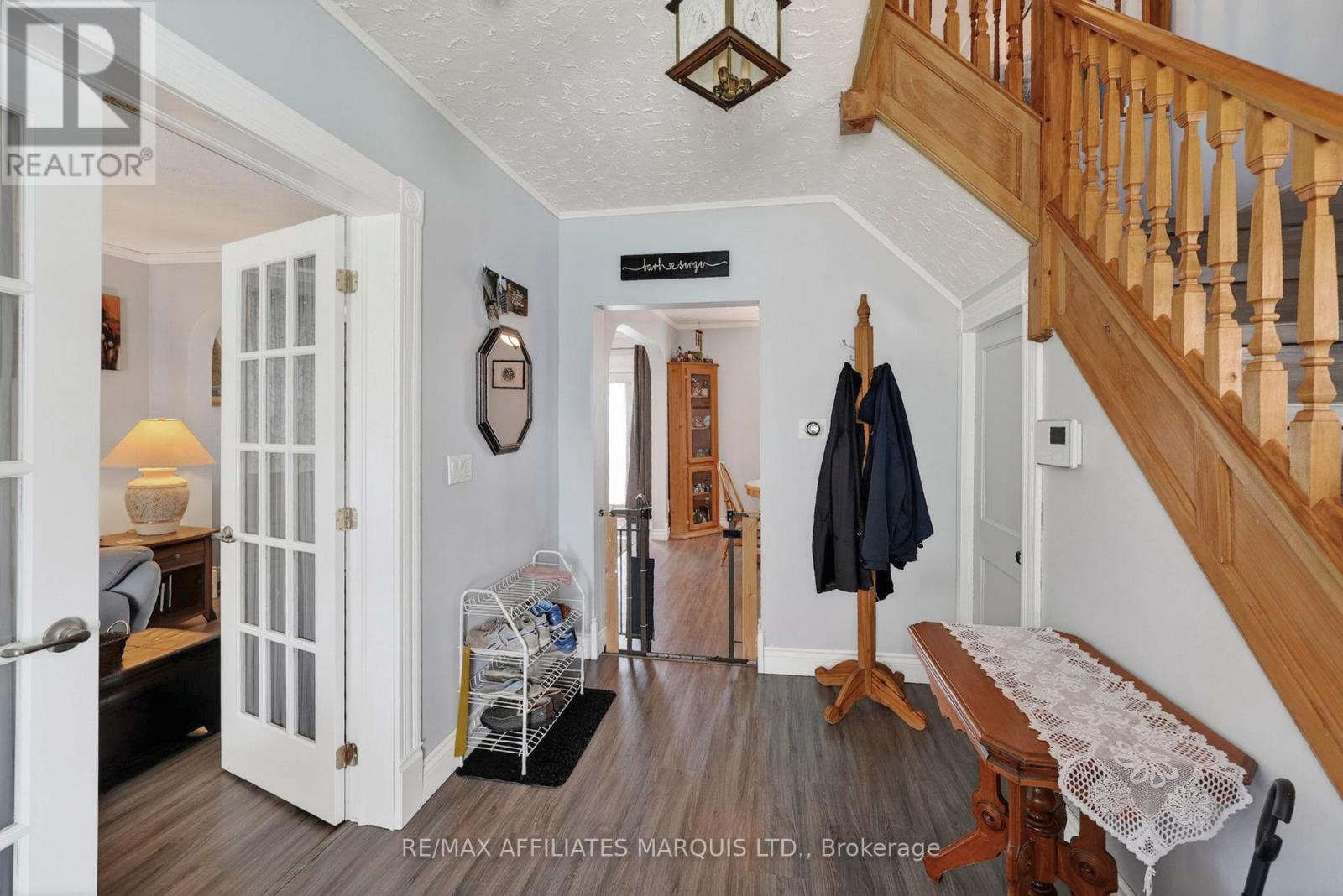 335 FIFTH STREET E - 27
