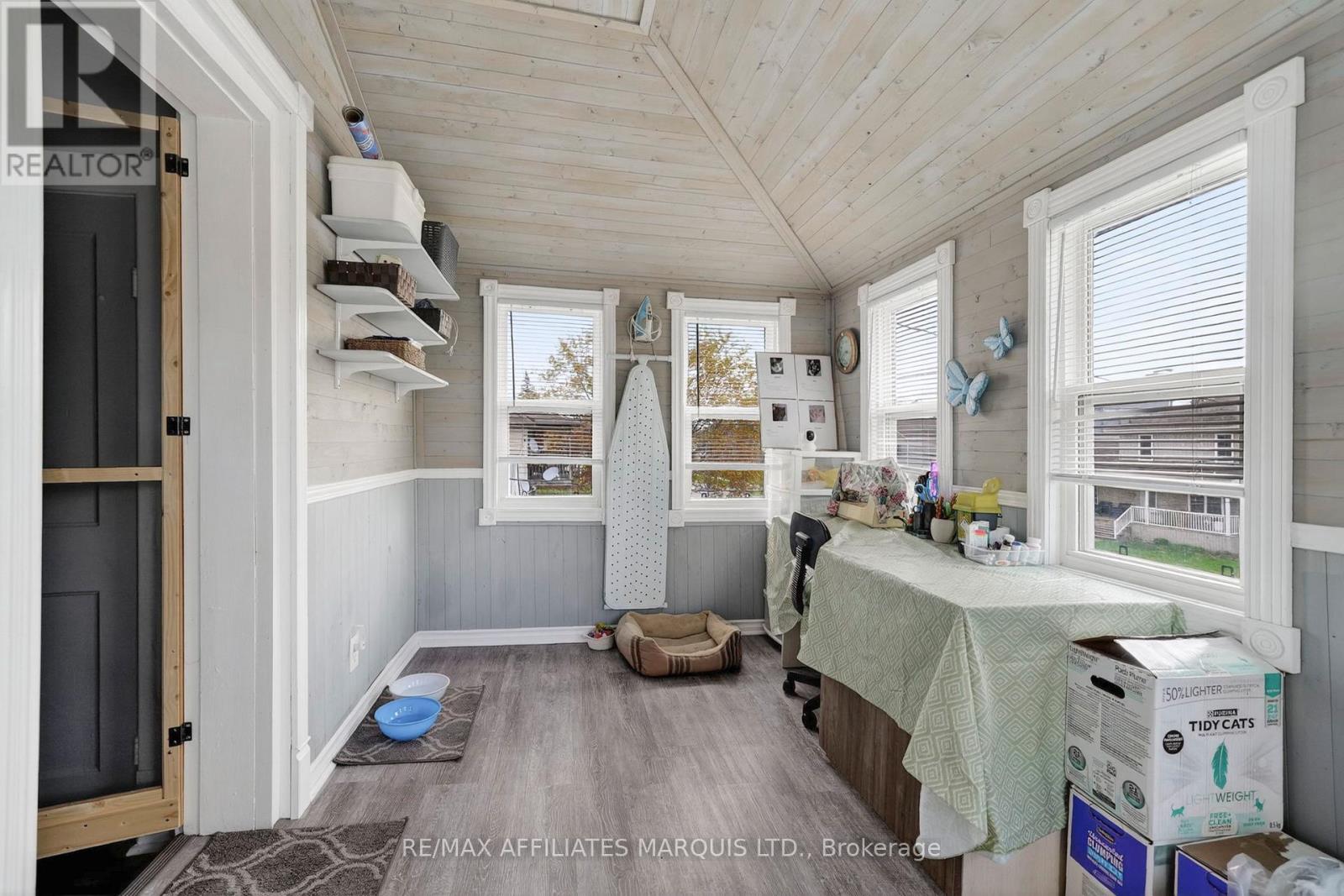 335 FIFTH STREET E - 28