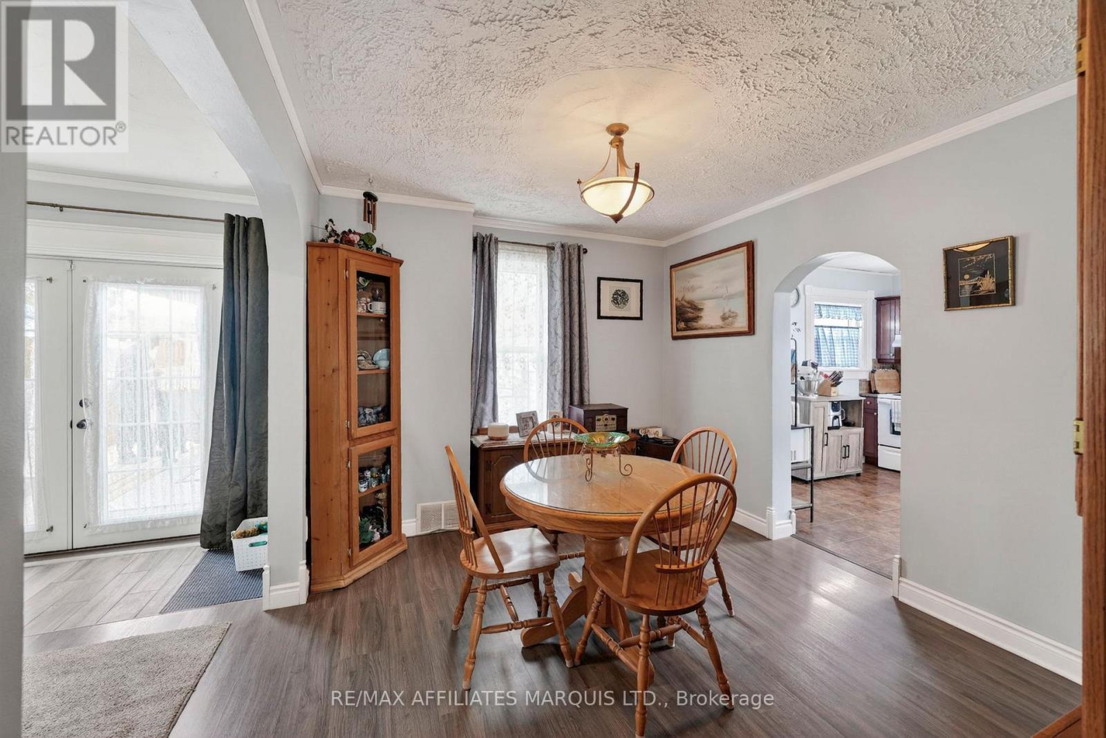 335 FIFTH STREET E - 3