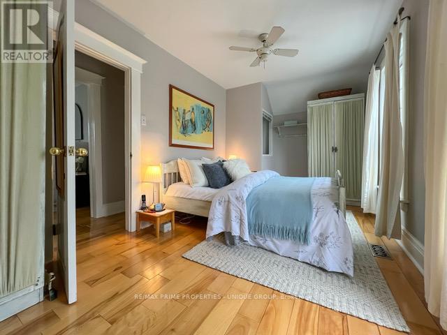 11 FREEMAN STREET - 12