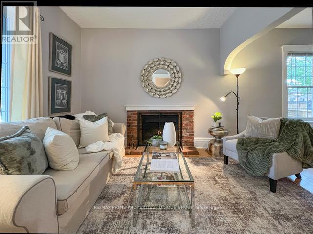 11 FREEMAN STREET - 3