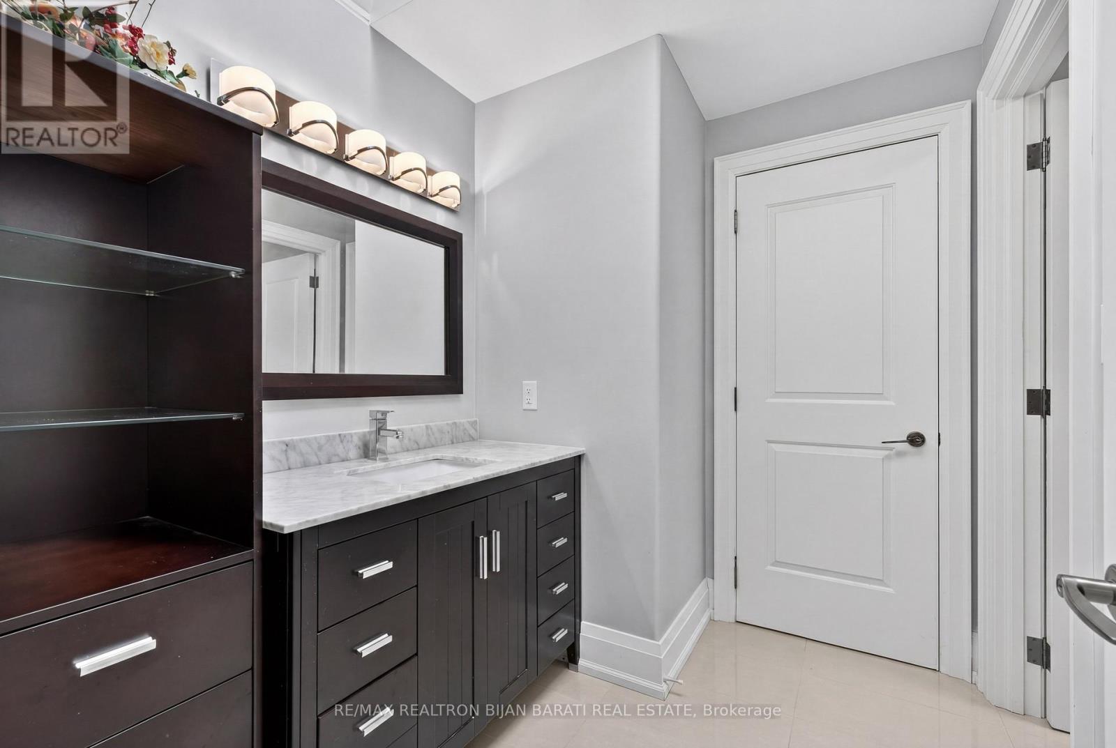 20 WINDHAM DRIVE - 34