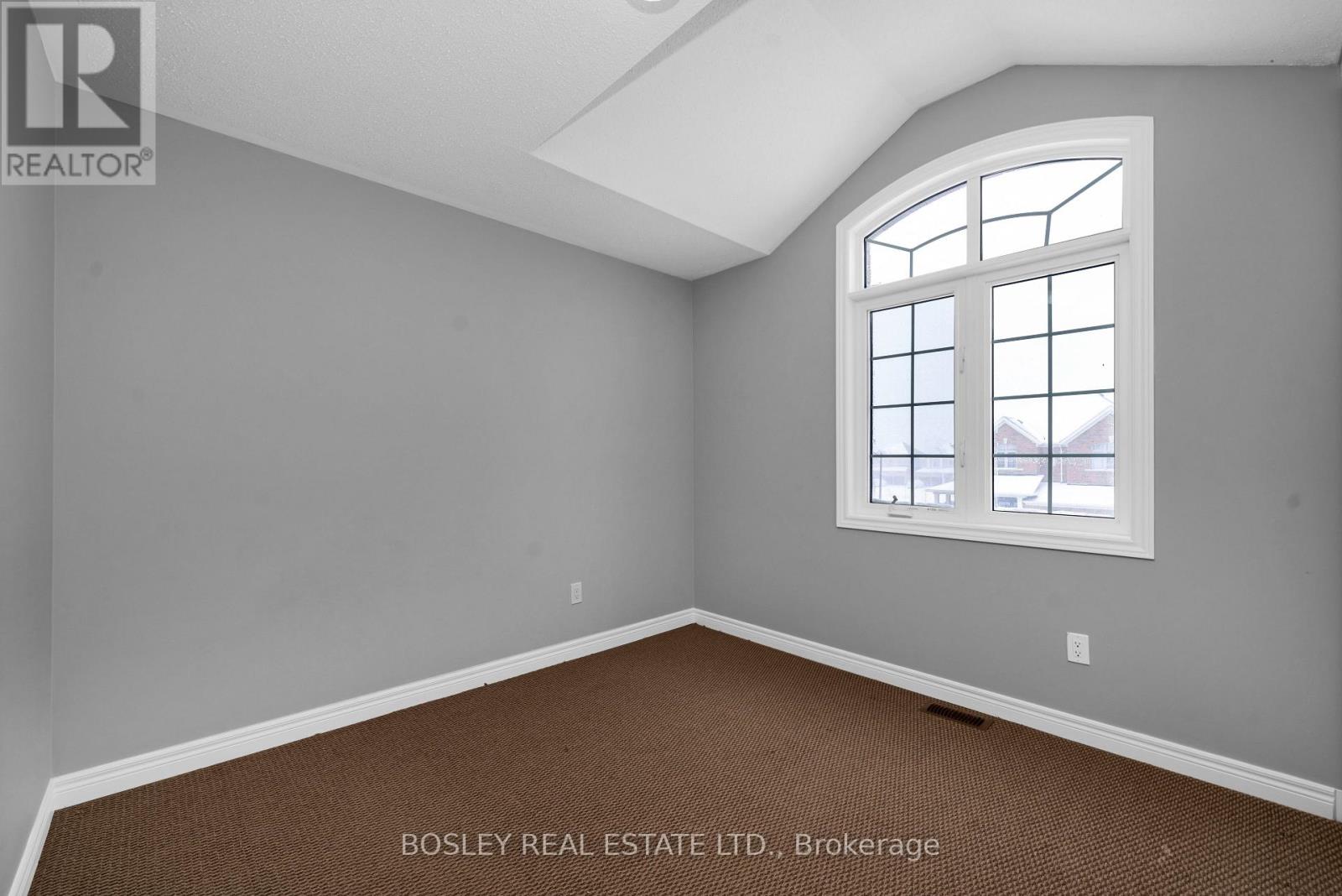 24 SCHWALM CRESCENT - 26
