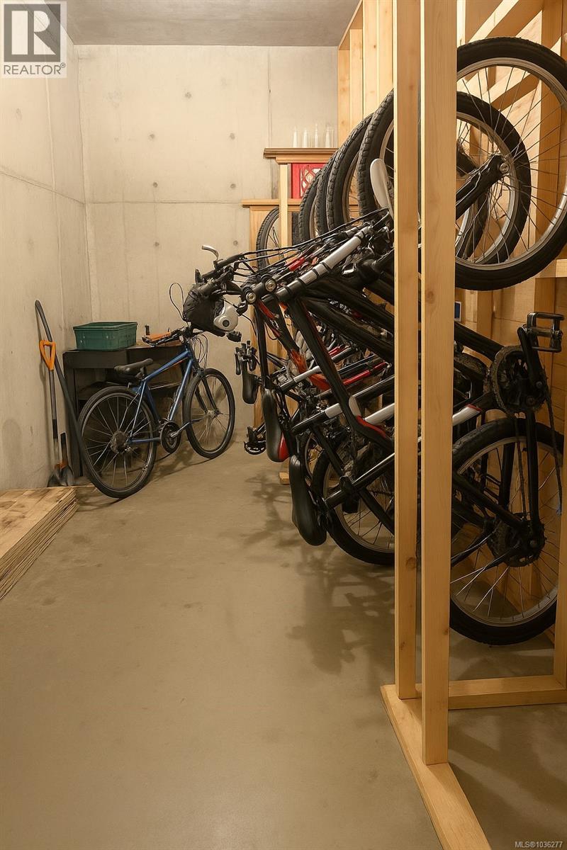 #309 1244 4th Ave - 36