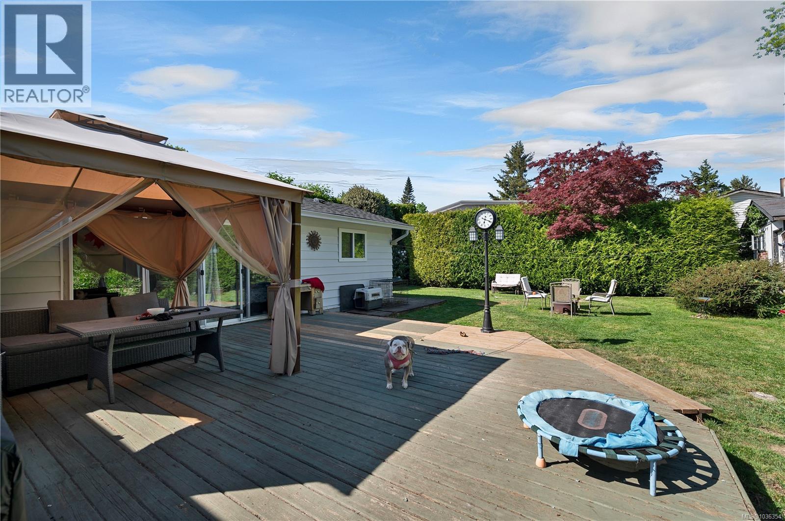 823 Kalmar Rd - 17