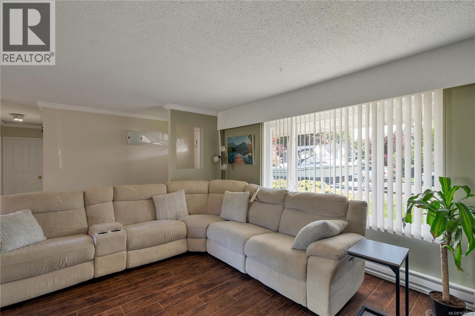 823 Kalmar Rd - 6